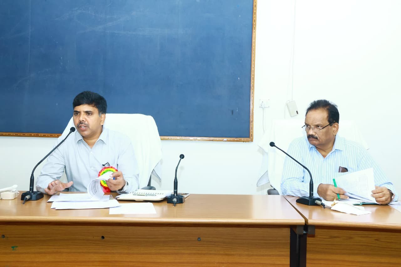 సర్ కార్యక్రమంలో భాగంగా నల్గొండ జిల్లాలో  99.95% డిజిటలైజేషన్