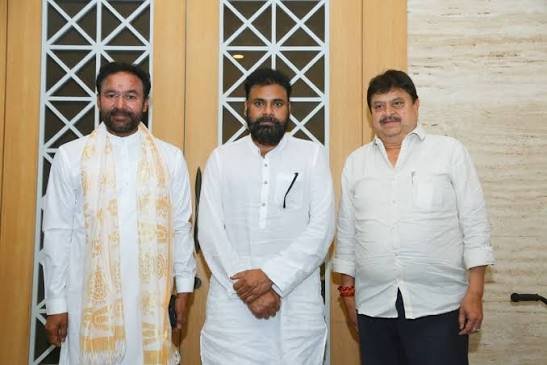 ఢిల్లీ నుంచి బీజేపీ డిక్లేర్ - ఇక తేల్చుకోవాల్సింది పవన్..!! 